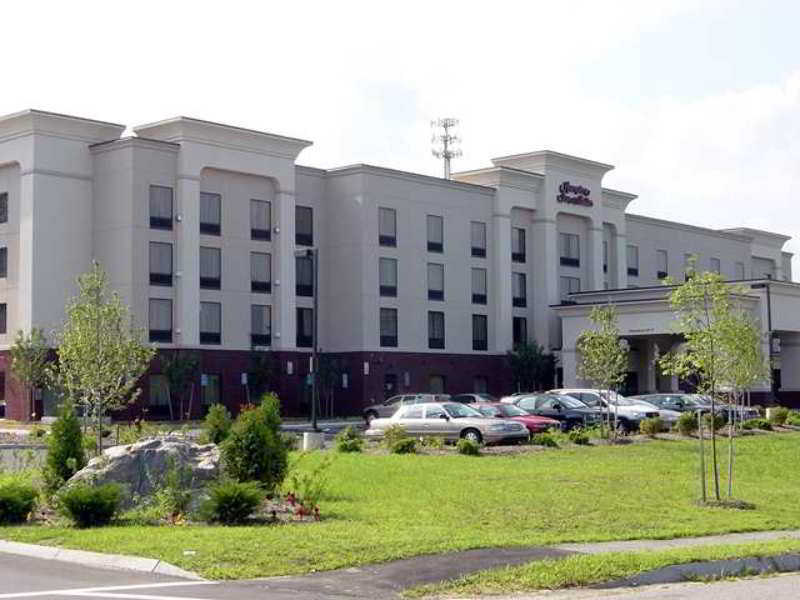 Hampton Inn & Suites By Hilton Manchester Bedford Экстерьер фото